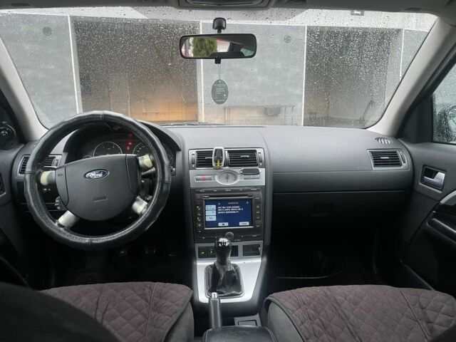 Серый Форд Мондео, объемом двигателя 2 л и пробегом 2 тыс. км за 3500 $, фото 5 на Automoto.ua