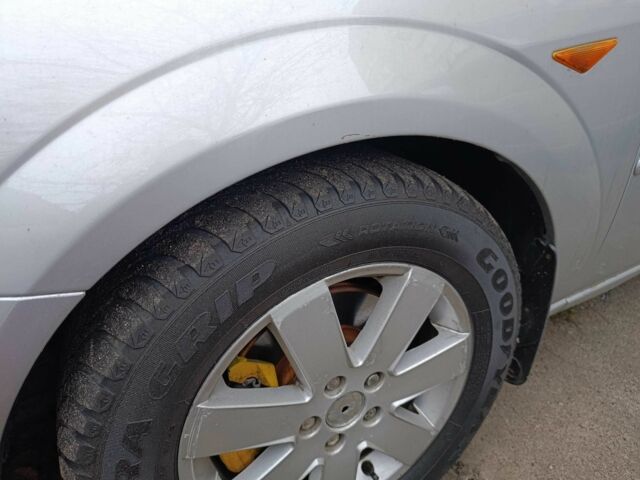 Серый Форд Мондео, объемом двигателя 2 л и пробегом 256 тыс. км за 3400 $, фото 12 на Automoto.ua