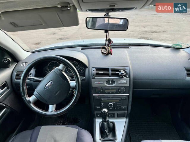 Форд Мондео 2003 в Млынове на Automoto.ua Серый Форд Мондео, объемом двигателя 1.8 л и пробегом 273 тыс. км за 3500 $, фото 16 на Automoto.ua