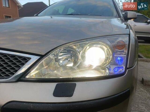 Серый Форд Мондео, объемом двигателя 1.8 л и пробегом 227 тыс. км за 2999 $, фото 4 на Automoto.ua