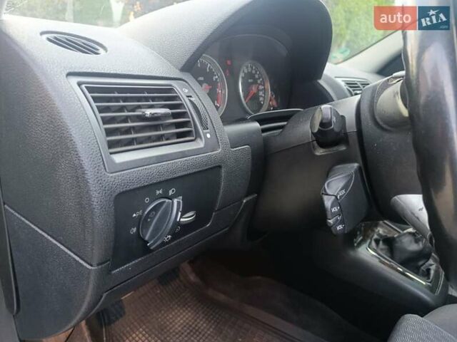 Серый Форд Мондео, объемом двигателя 1.8 л и пробегом 227 тыс. км за 2999 $, фото 27 на Automoto.ua