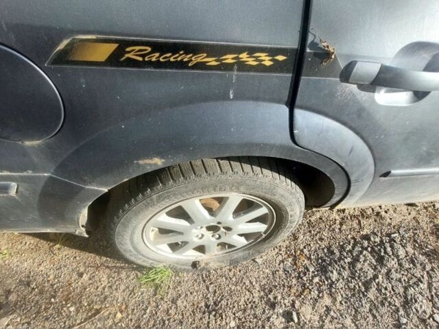 Серый Форд Мондео, объемом двигателя 2 л и пробегом 430 тыс. км за 1600 $, фото 14 на Automoto.ua