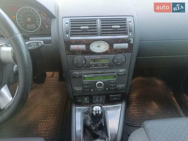 Серый Форд Мондео, объемом двигателя 1.8 л и пробегом 227 тыс. км за 2999 $, фото 26 на Automoto.ua