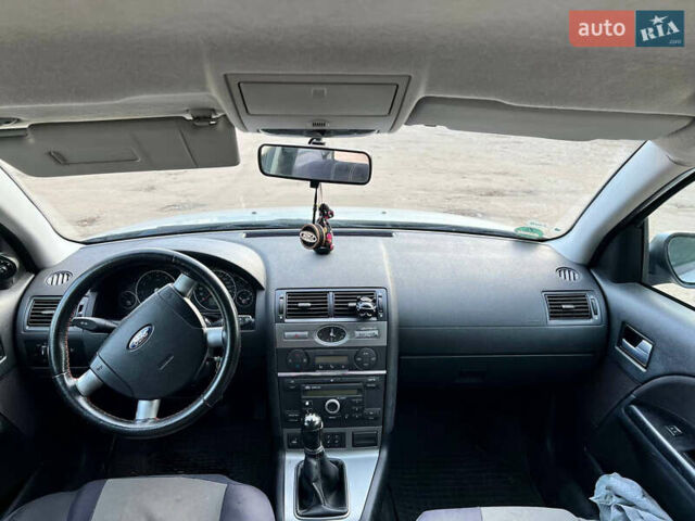 Форд Мондео 2003 в Млынове на Automoto.ua Серый Форд Мондео, объемом двигателя 1.8 л и пробегом 273 тыс. км за 3500 $, фото 15 на Automoto.ua