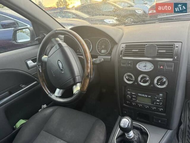 Серый Форд Мондео, объемом двигателя 2 л и пробегом 200 тыс. км за 2800 $, фото 8 на Automoto.ua