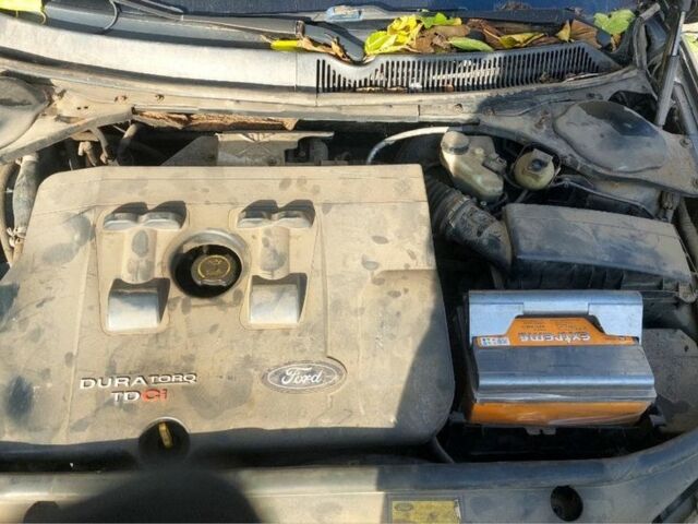 Серый Форд Мондео, объемом двигателя 2 л и пробегом 430 тыс. км за 1600 $, фото 9 на Automoto.ua