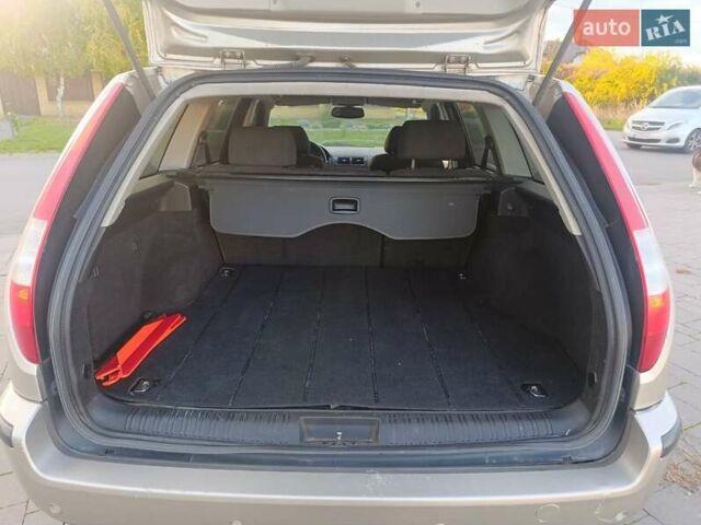 Серый Форд Мондео, объемом двигателя 1.8 л и пробегом 227 тыс. км за 2999 $, фото 18 на Automoto.ua