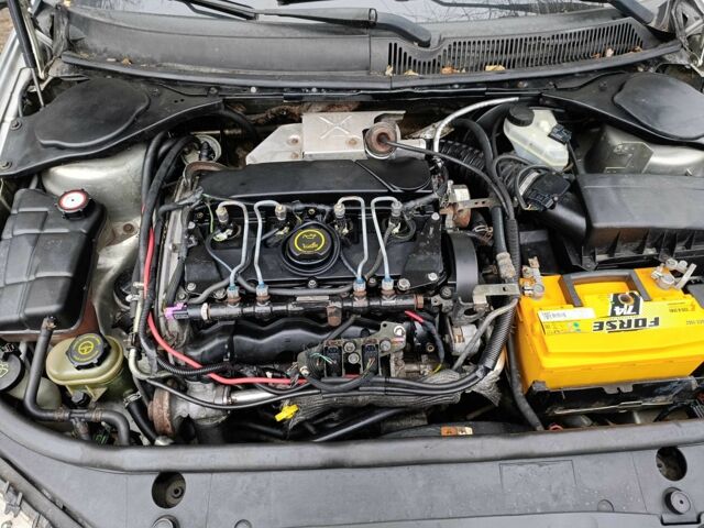 Серый Форд Мондео, объемом двигателя 2 л и пробегом 256 тыс. км за 3400 $, фото 15 на Automoto.ua