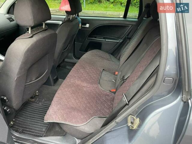 Серый Форд Мондео, объемом двигателя 2 л и пробегом 308 тыс. км за 3600 $, фото 6 на Automoto.ua