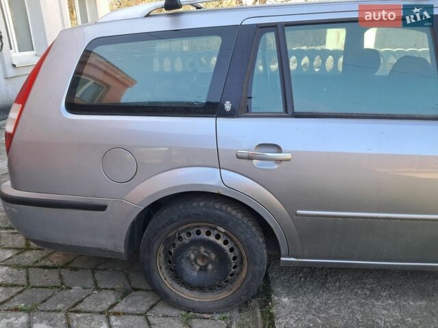 Сірий Форд Мондео, об'ємом двигуна 2 л та пробігом 300 тис. км за 1900 $, фото 5 на Automoto.ua