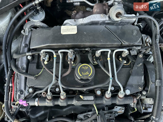 Форд Мондео 2003 в Черновцах на Automoto.ua Серый Форд Мондео, объемом двигателя 2 л и пробегом 300 тыс. км за 3350 $, фото 24 на Automoto.ua