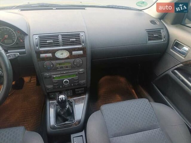 Серый Форд Мондео, объемом двигателя 1.8 л и пробегом 227 тыс. км за 2999 $, фото 28 на Automoto.ua