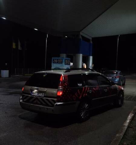 Серый Форд Мондео, объемом двигателя 2 л и пробегом 265 тыс. км за 3100 $, фото 10 на Automoto.ua