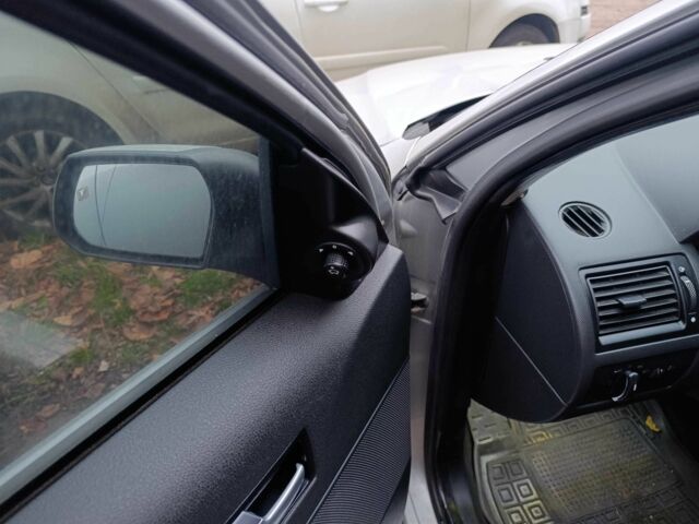 Серый Форд Мондео, объемом двигателя 2 л и пробегом 256 тыс. км за 3400 $, фото 13 на Automoto.ua