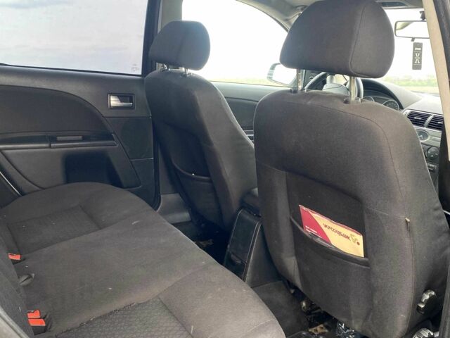 Серый Форд Мондео, объемом двигателя 2 л и пробегом 374 тыс. км за 3500 $, фото 7 на Automoto.ua