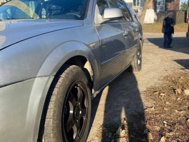 Серый Форд Мондео, объемом двигателя 2 л и пробегом 350 тыс. км за 3000 $, фото 4 на Automoto.ua