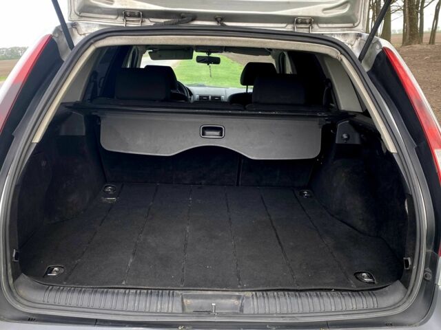 Серый Форд Мондео, объемом двигателя 2 л и пробегом 374 тыс. км за 3500 $, фото 9 на Automoto.ua