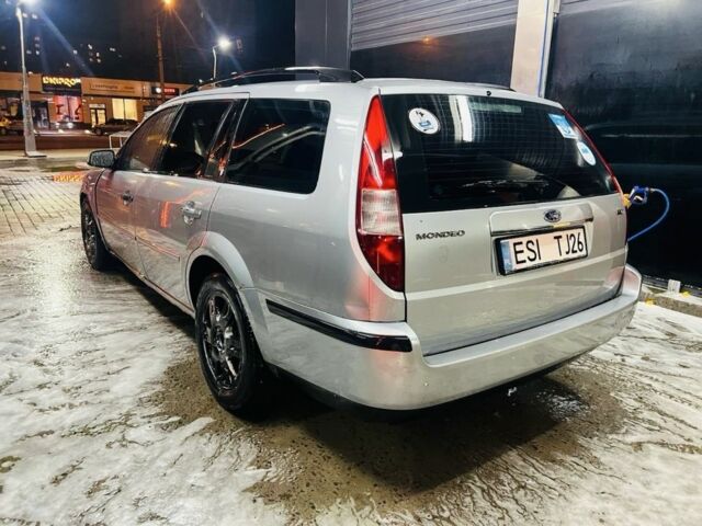 Серый Форд Мондео, объемом двигателя 2 л и пробегом 280 тыс. км за 1500 $, фото 2 на Automoto.ua