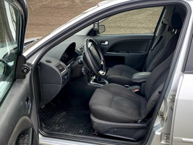 Серый Форд Мондео, объемом двигателя 2 л и пробегом 374 тыс. км за 3500 $, фото 5 на Automoto.ua