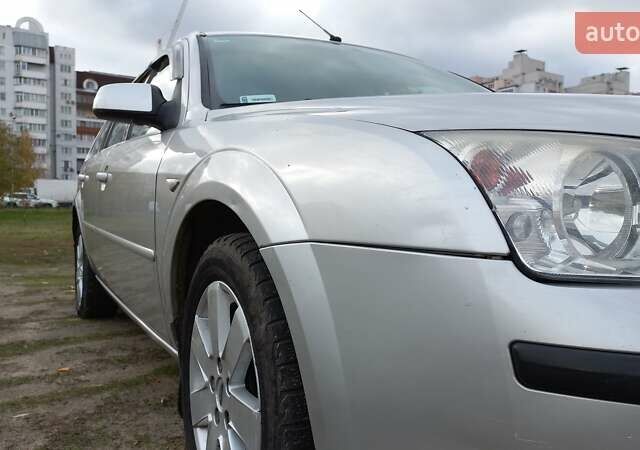 Сірий Форд Мондео, об'ємом двигуна 2 л та пробігом 303 тис. км за 5000 $, фото 7 на Automoto.ua