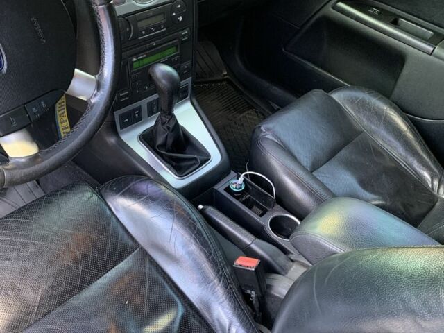 Серый Форд Мондео, объемом двигателя 2 л и пробегом 420 тыс. км за 2700 $, фото 4 на Automoto.ua