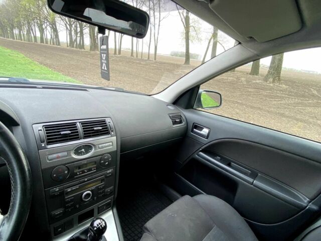 Серый Форд Мондео, объемом двигателя 2 л и пробегом 374 тыс. км за 3500 $, фото 15 на Automoto.ua