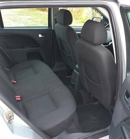 Сірий Форд Мондео, об'ємом двигуна 2 л та пробігом 303 тис. км за 5000 $, фото 17 на Automoto.ua