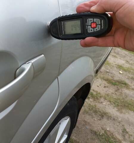 Сірий Форд Мондео, об'ємом двигуна 2 л та пробігом 303 тис. км за 5000 $, фото 32 на Automoto.ua