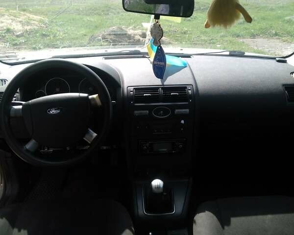 Серый Форд Мондео, объемом двигателя 2 л и пробегом 280 тыс. км за 2800 $, фото 8 на Automoto.ua