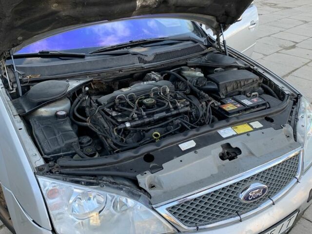 Серый Форд Мондео, объемом двигателя 2 л и пробегом 420 тыс. км за 2700 $, фото 6 на Automoto.ua