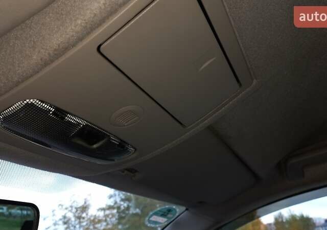 Сірий Форд Мондео, об'ємом двигуна 2 л та пробігом 303 тис. км за 5000 $, фото 15 на Automoto.ua