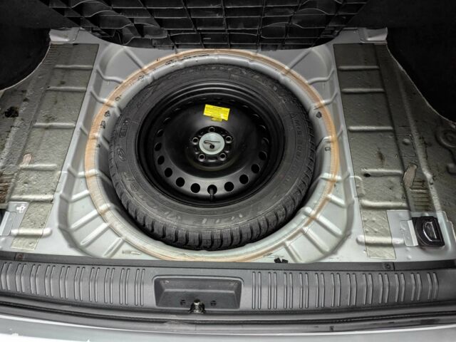 Серый Форд Мондео, объемом двигателя 2 л и пробегом 213 тыс. км за 1999 $, фото 22 на Automoto.ua