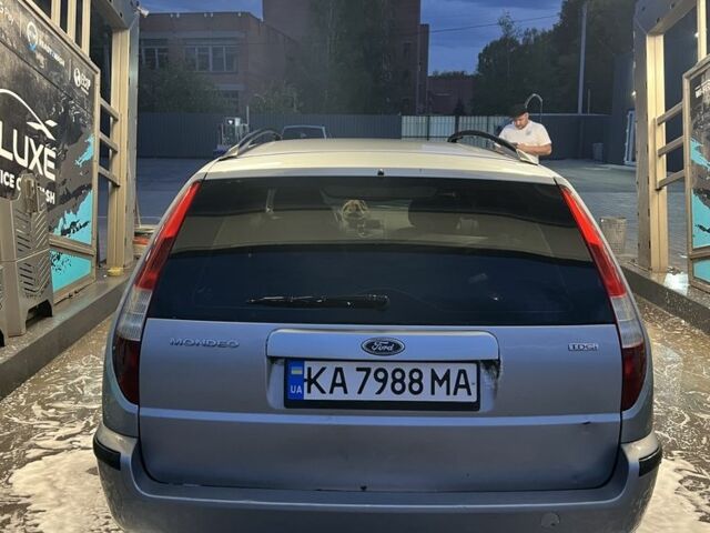 Серый Форд Мондео, объемом двигателя 2 л и пробегом 398 тыс. км за 2700 $, фото 1 на Automoto.ua