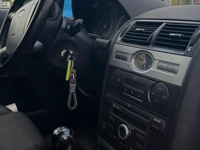 Серый Форд Мондео, объемом двигателя 1.8 л и пробегом 239 тыс. км за 4200 $, фото 6 на Automoto.ua