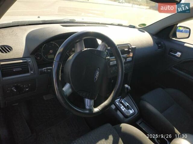 Сірий Форд Мондео, об'ємом двигуна 2 л та пробігом 199 тис. км за 3999 $, фото 64 на Automoto.ua