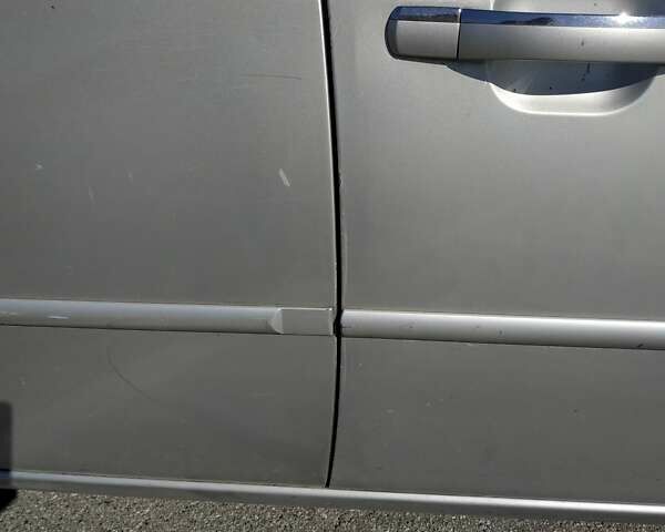 Сірий Форд Мондео, об'ємом двигуна 2 л та пробігом 199 тис. км за 3999 $, фото 27 на Automoto.ua