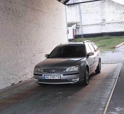 Серый Форд Мондео, объемом двигателя 2 л и пробегом 342 тыс. км за 4500 $, фото 1 на Automoto.ua