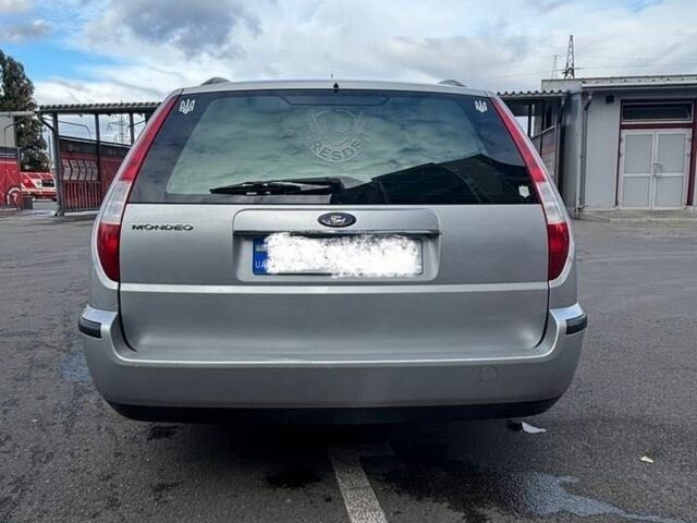 Серый Форд Мондео, объемом двигателя 1.8 л и пробегом 239 тыс. км за 4200 $, фото 9 на Automoto.ua