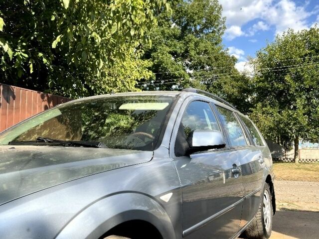 Сірий Форд Мондео, об'ємом двигуна 2 л та пробігом 405 тис. км за 4500 $, фото 1 на Automoto.ua