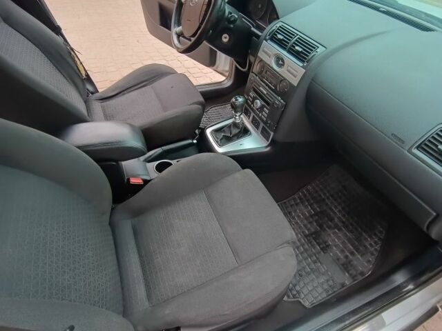 Серый Форд Мондео, объемом двигателя 2 л и пробегом 380 тыс. км за 2999 $, фото 15 на Automoto.ua