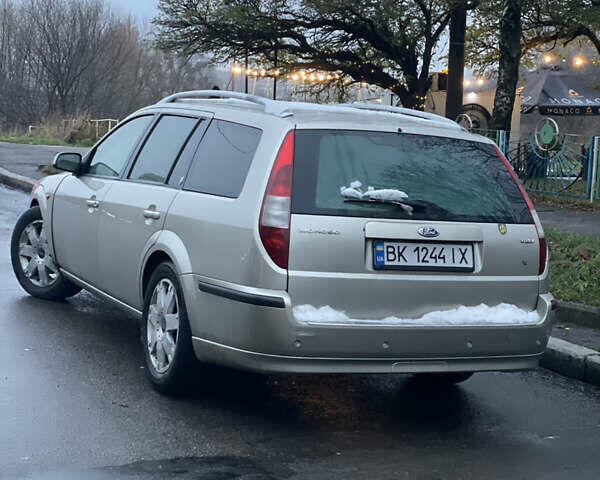 Серый Форд Мондео, объемом двигателя 2 л и пробегом 350 тыс. км за 2999 $, фото 3 на Automoto.ua