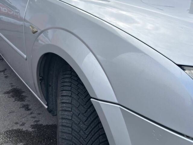 Серый Форд Мондео, объемом двигателя 1.8 л и пробегом 239 тыс. км за 4200 $, фото 14 на Automoto.ua