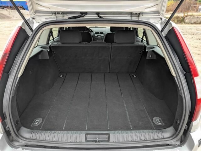 Серый Форд Мондео, объемом двигателя 2 л и пробегом 213 тыс. км за 1999 $, фото 21 на Automoto.ua