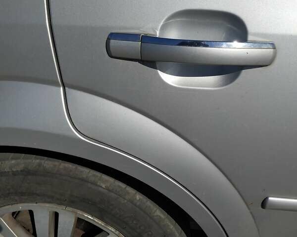 Сірий Форд Мондео, об'ємом двигуна 2 л та пробігом 199 тис. км за 3999 $, фото 28 на Automoto.ua