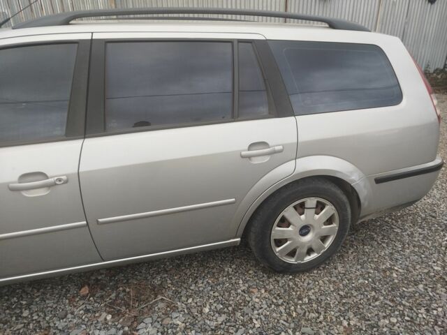 Серый Форд Мондео, объемом двигателя 2 л и пробегом 303 тыс. км за 3700 $, фото 3 на Automoto.ua