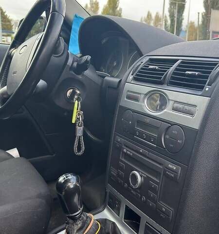 Серый Форд Мондео, объемом двигателя 1.8 л и пробегом 239 тыс. км за 4500 $, фото 2 на Automoto.ua