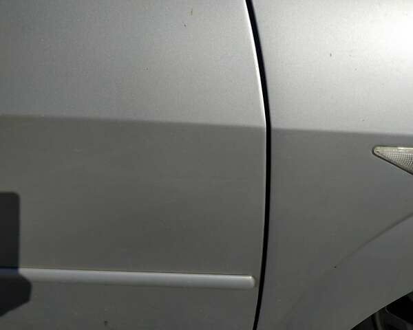 Сірий Форд Мондео, об'ємом двигуна 2 л та пробігом 199 тис. км за 3999 $, фото 26 на Automoto.ua