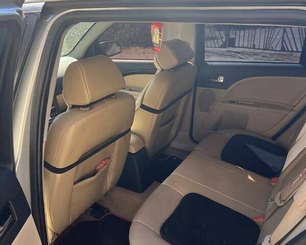 Сірий Форд Мондео, об'ємом двигуна 2 л та пробігом 257 тис. км за 4500 $, фото 4 на Automoto.ua