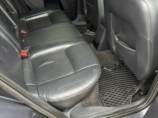 Серый Форд Мондео, объемом двигателя 2 л и пробегом 370 тыс. км за 4150 $, фото 10 на Automoto.ua