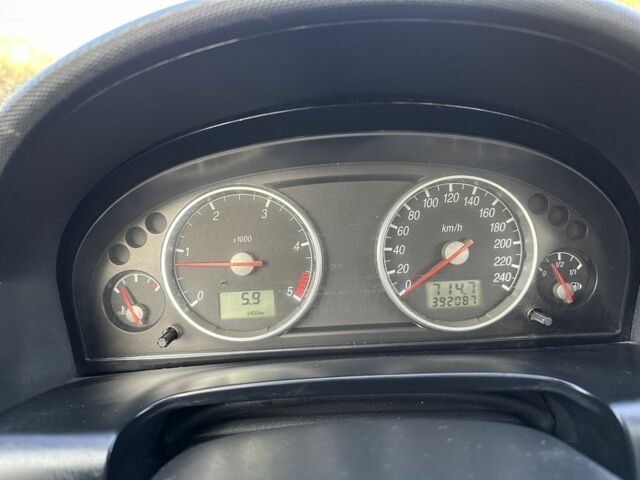 Форд Мондео 2006 в Вышгороде на Automoto.ua Серый Форд Мондео, объемом двигателя 2 л и пробегом 300 тыс. км за 1800 $, фото 10 на Automoto.ua